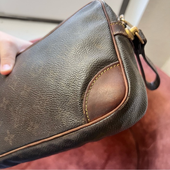 VTG Louis Vuitton Monogram Leather Clutch(Wear, Cracking, Peeling, Darkening) - Picture 6 of 15
